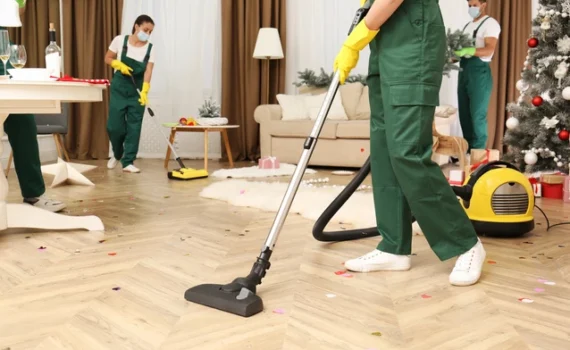 3 Reasons to Use Holiday House Cleaning Services