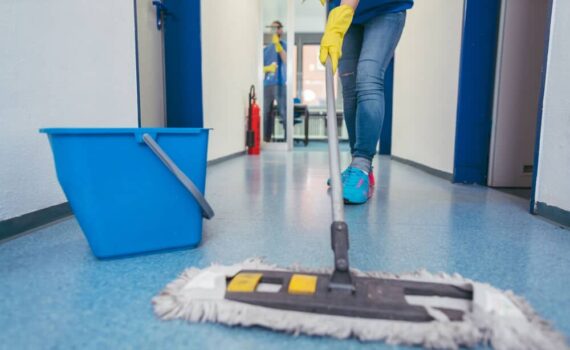 what is commercial cleaning