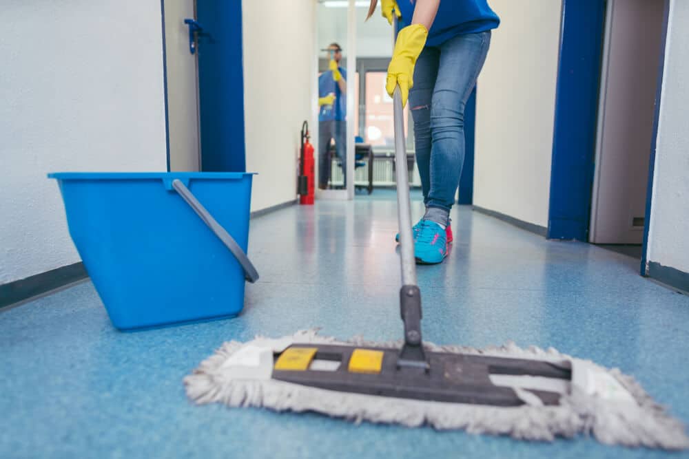 what is commercial cleaning