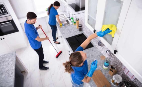 How to Clean Kitchen Cabinets