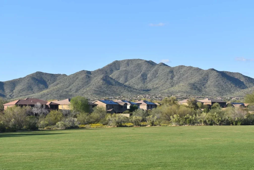 Quiet-suburban-neighborhood-with-tree-lined-streets-in-West-Hills